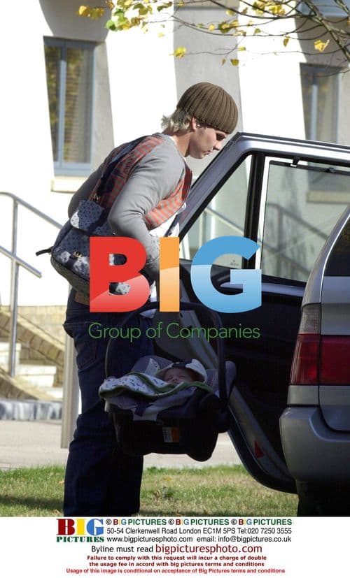 Jeff Brazier leaves home with baby Bobby Jack