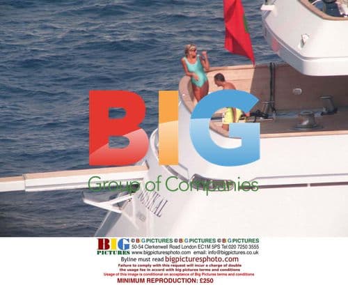 Diana and Dodi on Yacht in France