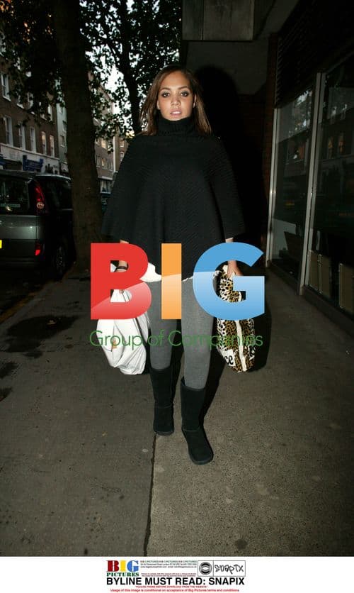 Miquita Oliver Out Shopping