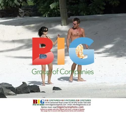 Dannii Minogue and boyfriend relaxing in Mauritius