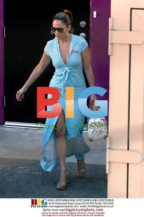 JLo Shopping at Agent Provocateur