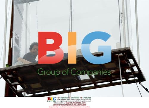 David Blaine in Glass Box Diary Moment