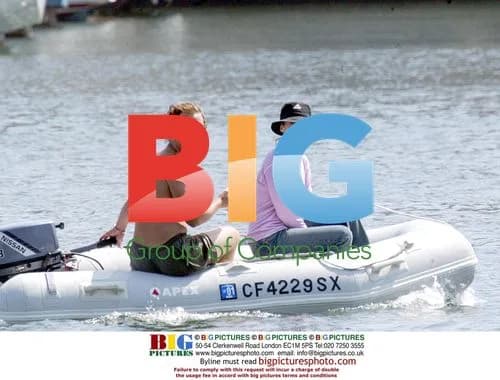 Sandra Bullock and Matthew McConaughey on Boat