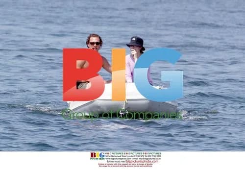 Sandra Bullock and Matthew McConaughey on Boat
