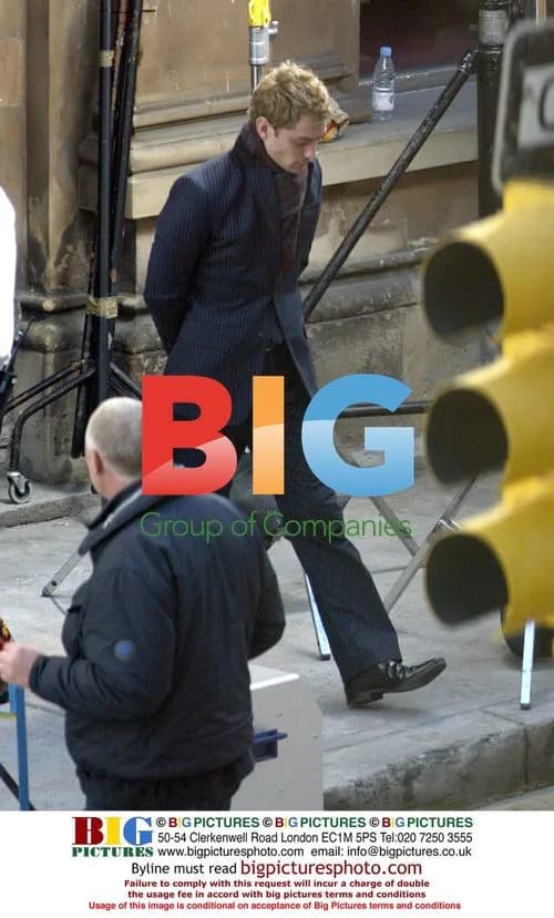 Jude Law on "Alfie" set in Liverpool
