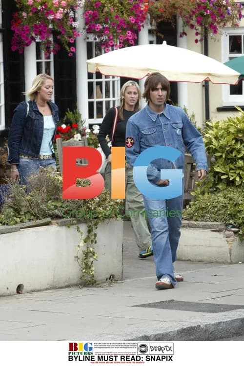 Liam Gallagher and Nicole Appleton Pub Lunch