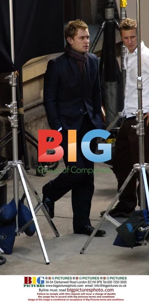 Jude Law on "Alfie" set in Liverpool