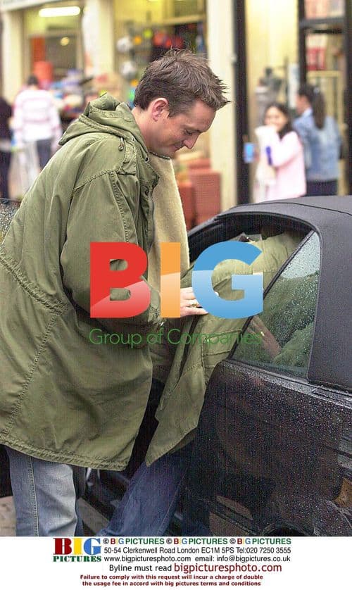 Jessie Wallace and Dave Morgan at Jewelry Shop