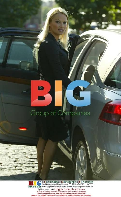 Pamela Anderson Leaving Hotel