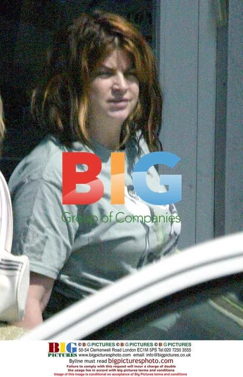 Kirsty Alley Shopping for Rug