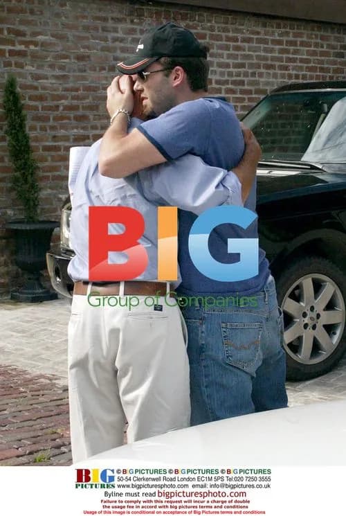 Ben Affleck and Jlo looking at real estate