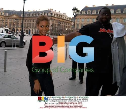 Beyonce Knowles Arrives at Ritz Hotel in Paris