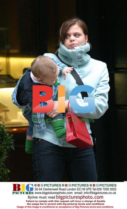 Jade Goody and son Jack on shopping trip