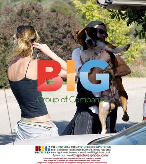 Leo & Gisele Spend Day in Park