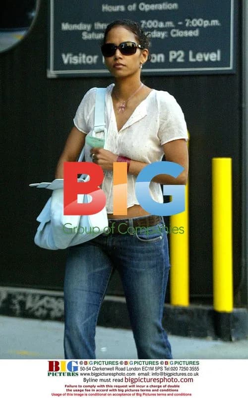 Halle Berry Leaving Medical Office