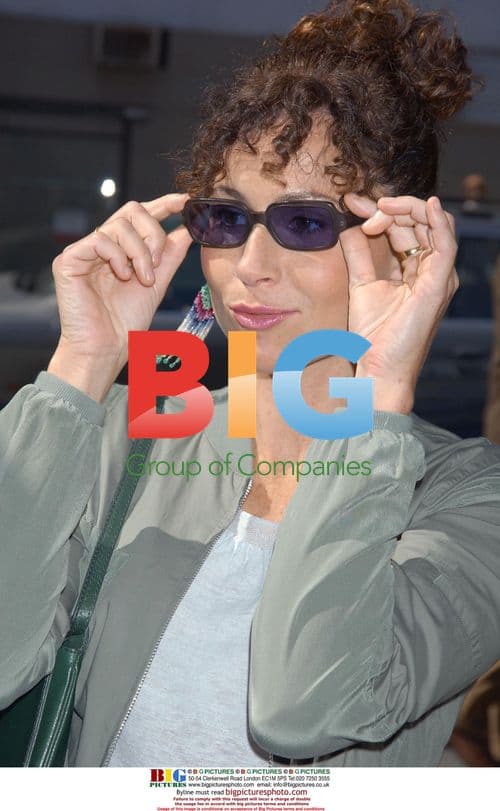 Minnie Driver at 'Ella Enchanted' Premiere