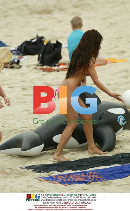 Models Coralie and Emma Kearney on Beach