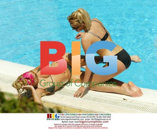 Petta Longstaff and Leah Newman in Tenerife