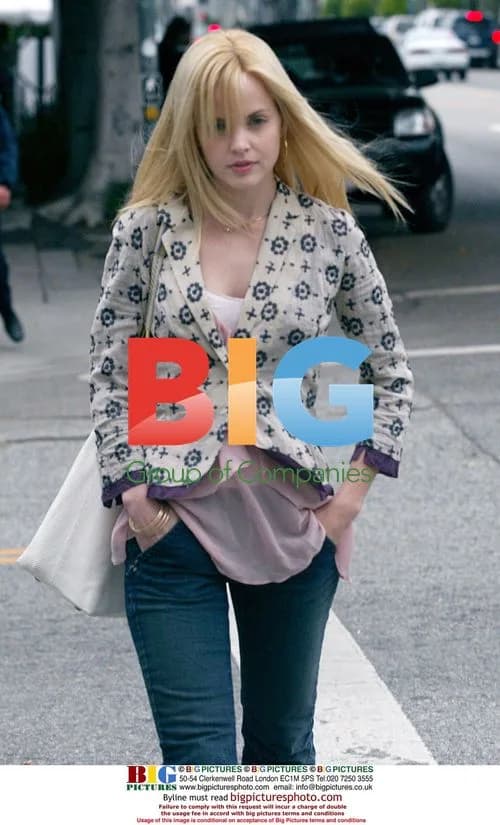 Mena Suvari Out Shopping in West Hollywood