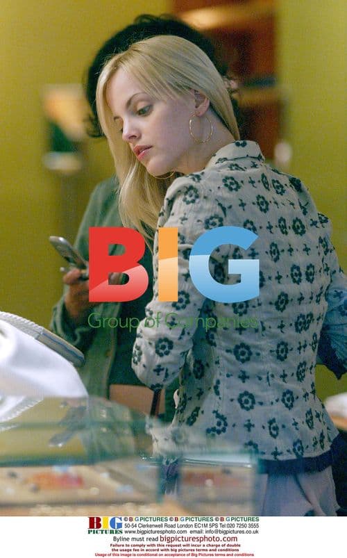 Mena Suvari Shopping at Kitson