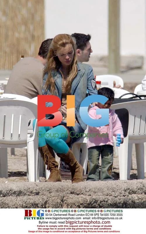 Esther Cañadas and daughter in Ibiza