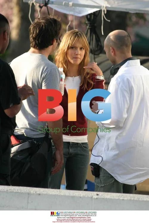 Jessica Alba on Set of "Entourage"