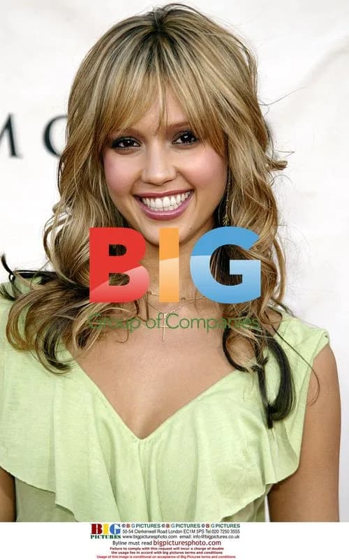 Jessica Alba at VH1 Divas 2004