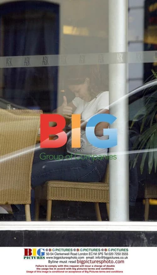 Pregnant Jade Goody Shows Off Baby Bump