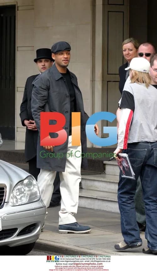 Will Smith signing autographs in London