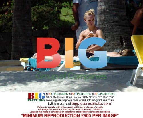 Joanna Taylor Relaxing at Mauritius Beach