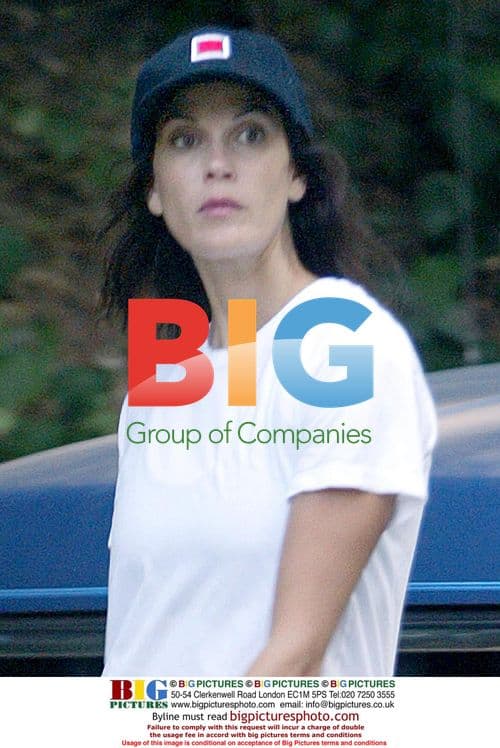 Terri Hatcher Jog and School Drop-Off