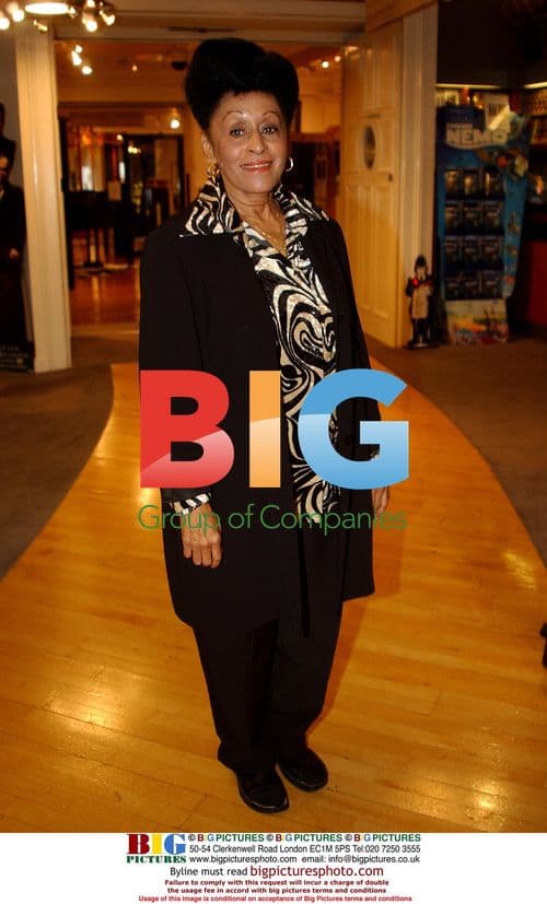 Singer Omara Portuondo performs in London