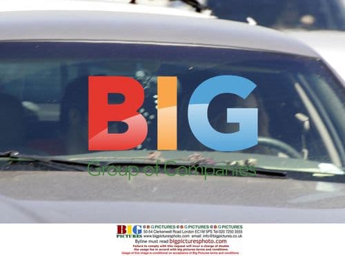 Drew Barrymore Stops for Food in LA