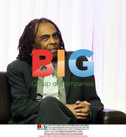 Gilberto Gil Receives Sem Terra Guitar Players