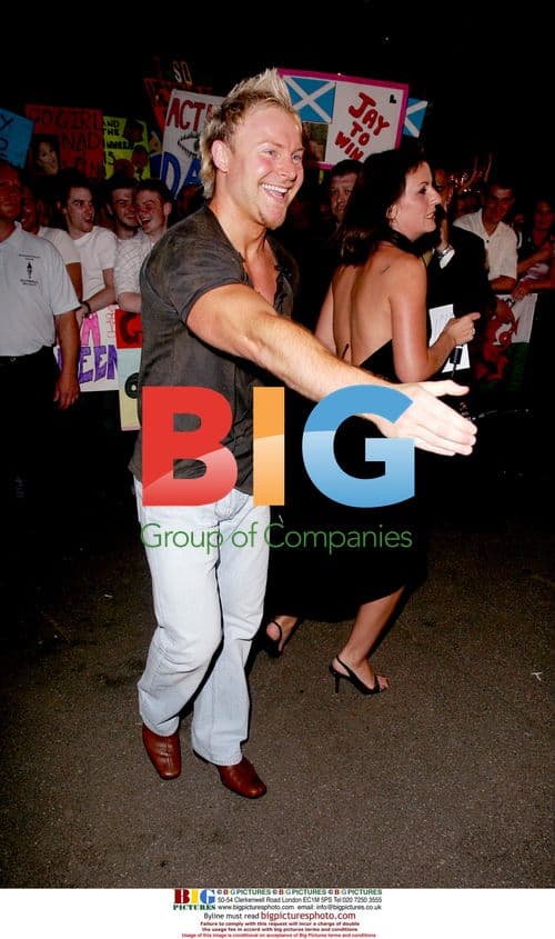 Jason Cowan at Big Brother 2004 Final Evictions
