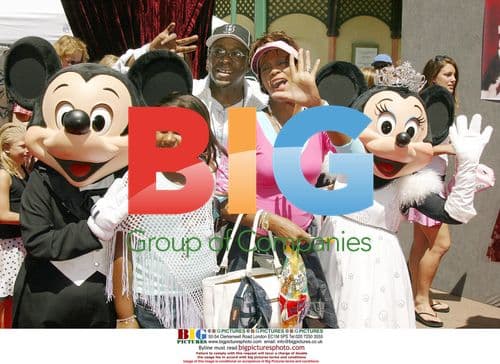 Whitney Houston, Bobby Brown & Daughter at Princess Diaries 2 Premiere