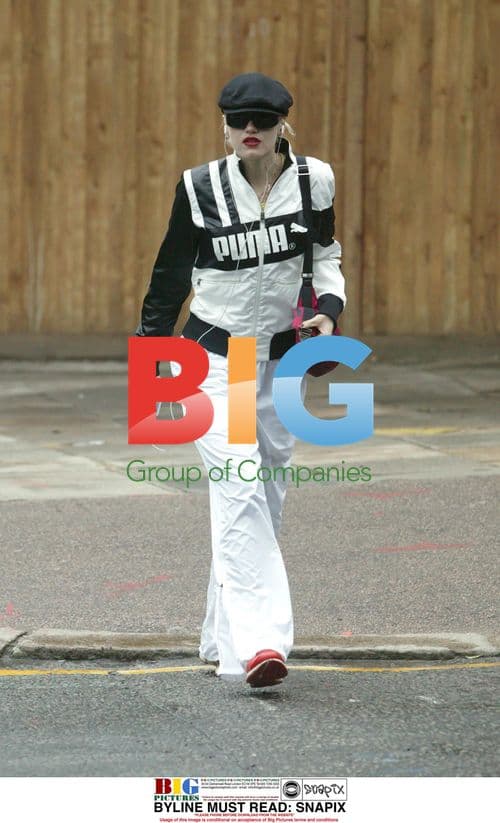 Gwen Stefani Spotted in London