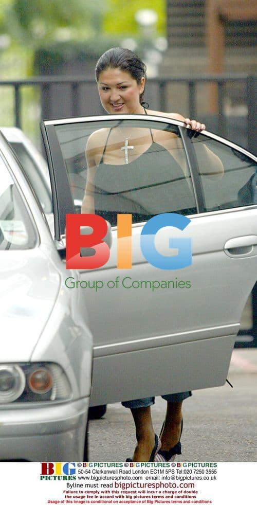 Big Brother Winner Nadia & Ahmed Arrive at GMTV Studio