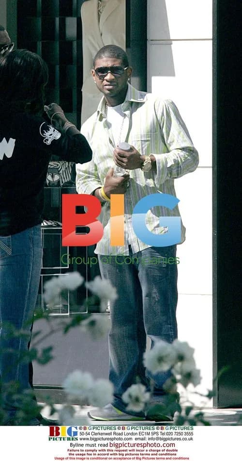Usher Shopping in Beverly Hills