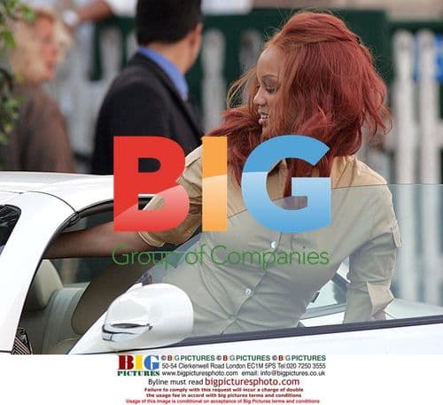 Model Tara Banks Leaves The Ivy in LA