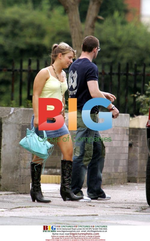 Wayne Rooney and Girlfriend Coleen Mcloughlin Leave Home