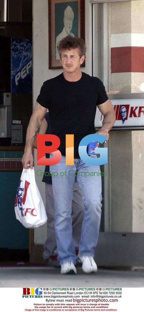 Sean Penn and son out shopping in Malibu