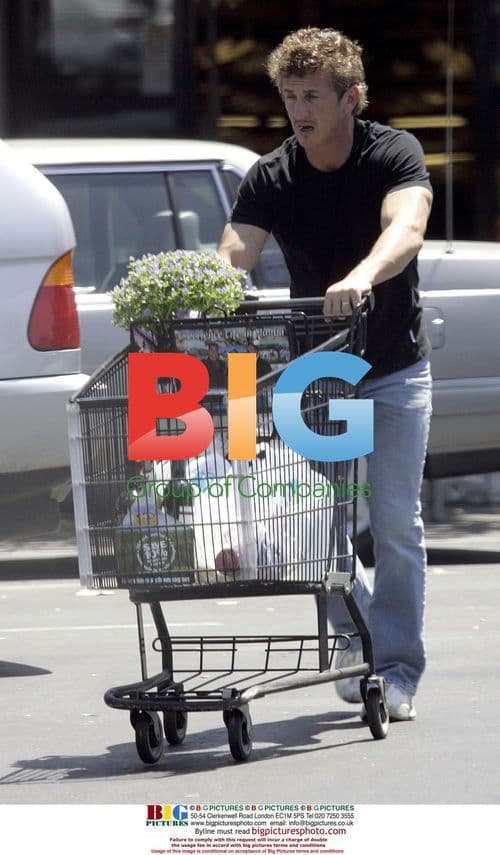 Sean Penn and Son Shopping in Malibu