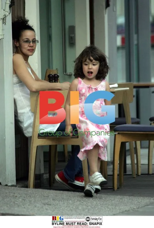 Damon Albarn\'s Family Outing