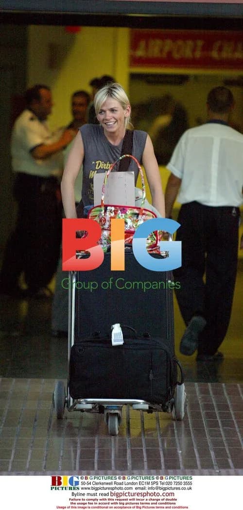 Zoe Ball and friends leaving airport in Spain