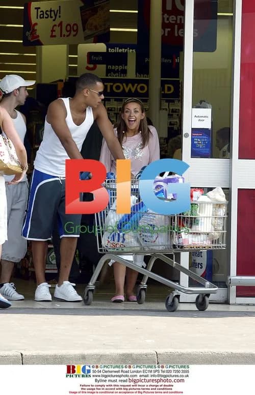 Charlotte Church Shopping with Boyfriend
