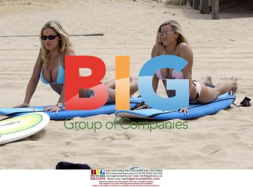 Aussie Models Jade Hounsell & Jamie Lewis on Holiday in Portugal