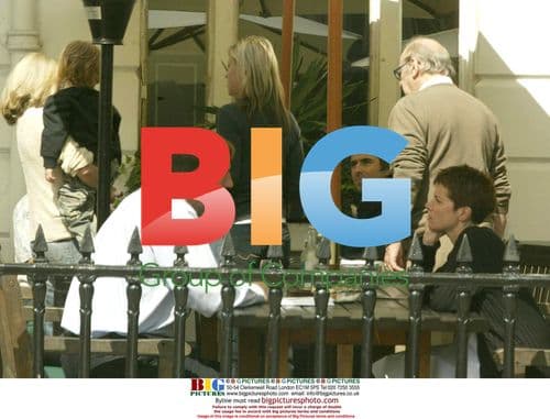 Liam Gallagher and Nicole Appleton Lunch with Family