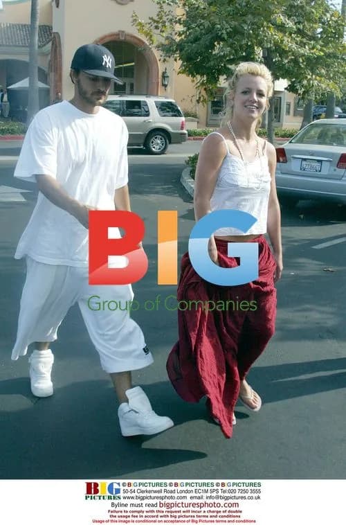 Britney Spears Runs Errands with Fianc\u00e9 Kevin Federline