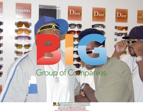 Boyz II Men Visit Sunglass Boutique